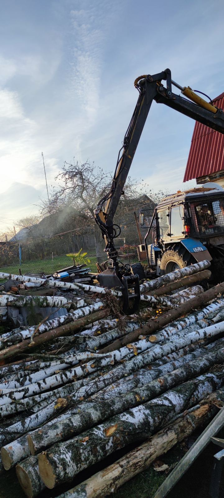 трактор дрова